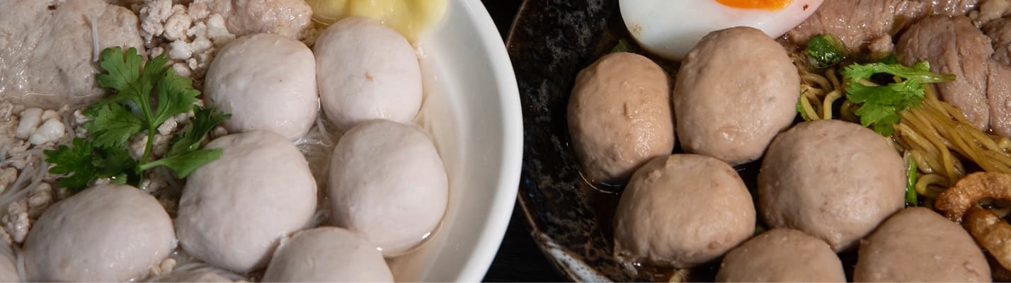 บริการร้านอาหาร ลูกชิ้นรสโอชา